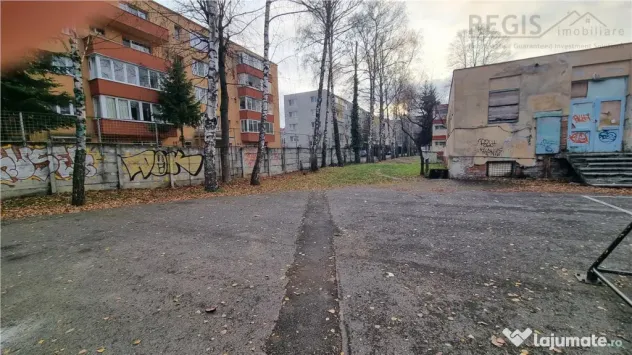 Teren intravilan construibil , zona Spitalul Judetean