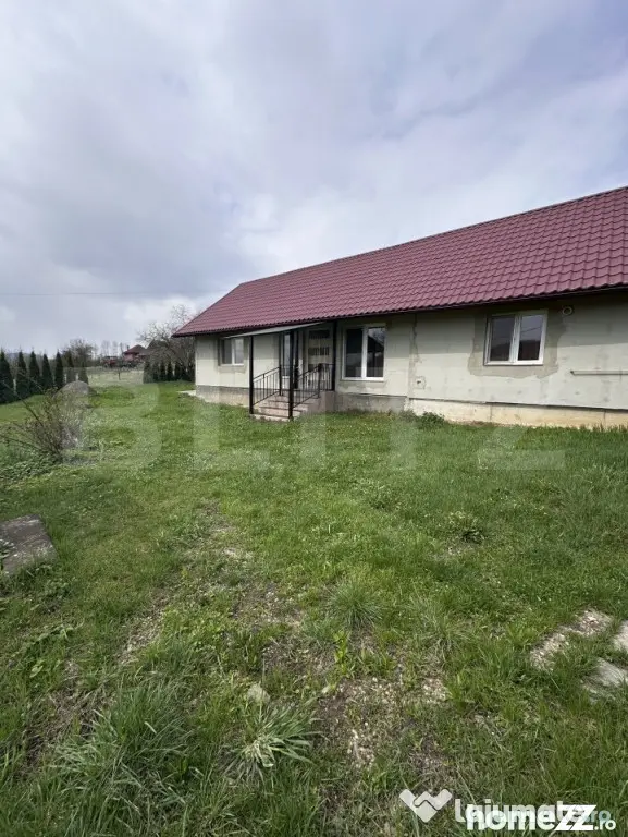 Casă de vânzare, zonă deosebită , teren generos,Săliș - Dej (Cluj)