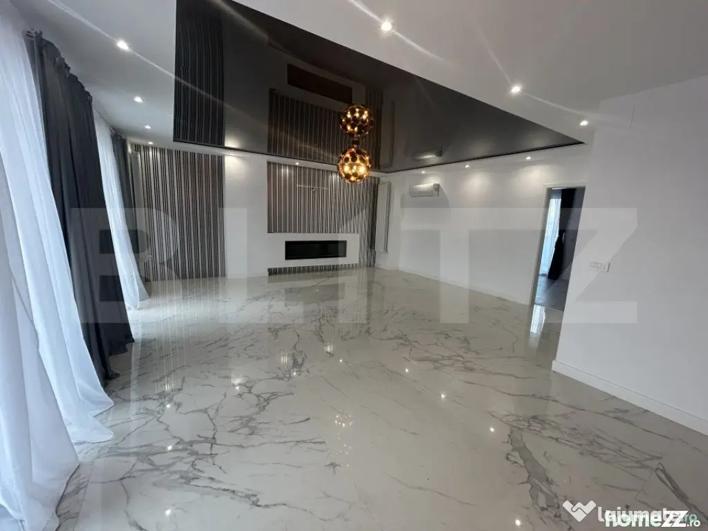 Penthouse superb de 200 mp, cu terasa de 40 mp, zona Nufarul - Oradea (Bihor)
