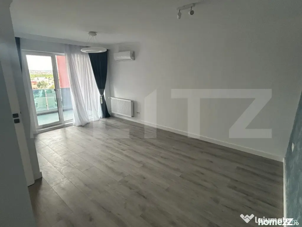 Penthouse superb de 200 mp, cu terasa de 40 mp, zona Nufarul - Oradea (Bihor)