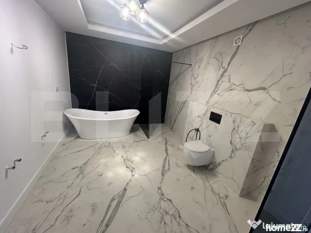 Penthouse superb de 200 mp, cu terasa de 40 mp, zona Nufarul - Oradea (Bihor)