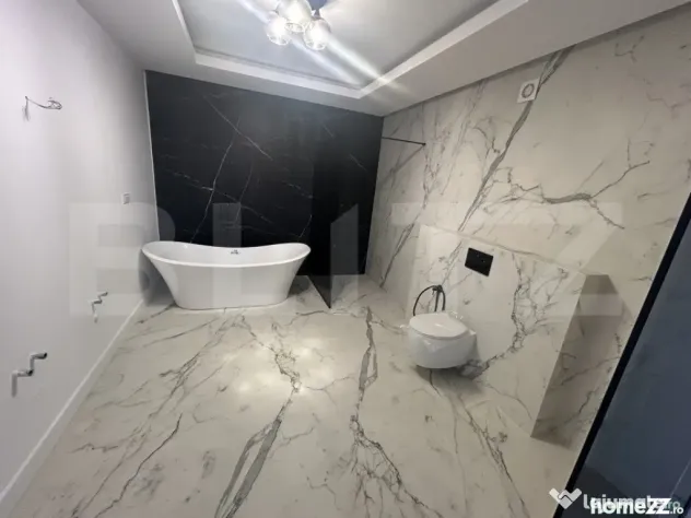 Penthouse superb de 200 mp, cu terasa de 40 mp, zona Nufarul - Oradea (Bihor)