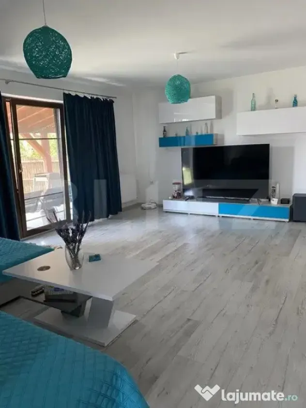 Casa individuala, Izvor