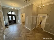 Casă tip conac S + P + E de 365 mpu, pe un teren de 1.143mp