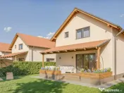 Case individuale în Sânpetru, cu teren 400 mp și toate... 