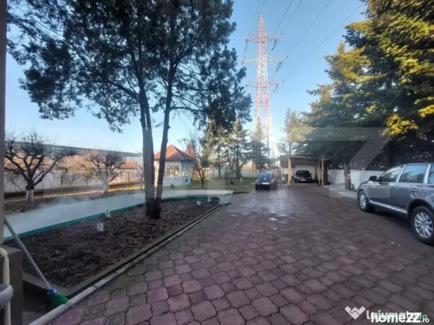 Vila, 10 camere, 580 mp, zona Cartier Albert - Ploiesti (Prahova)