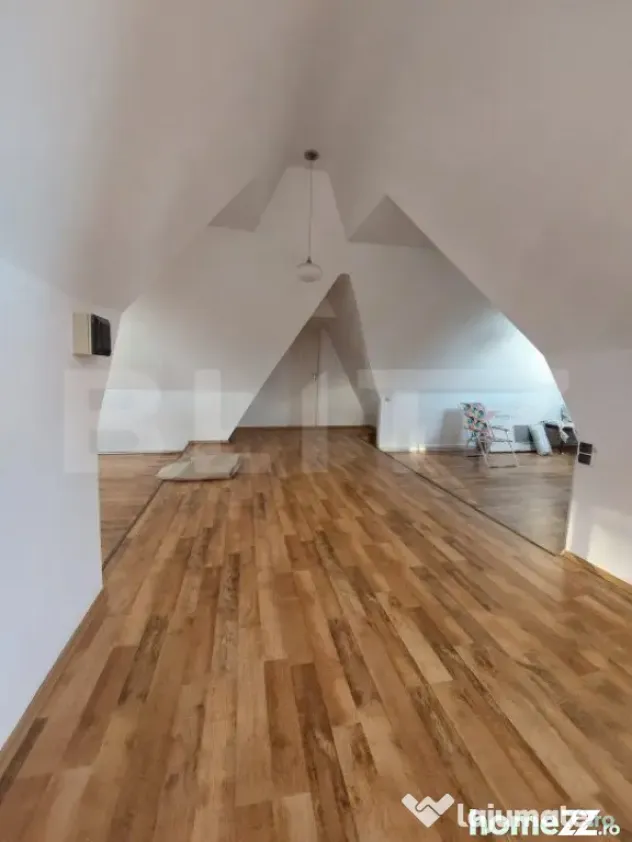 Vila, 10 camere, 580 mp, zona Cartier Albert - Ploiesti (Prahova)