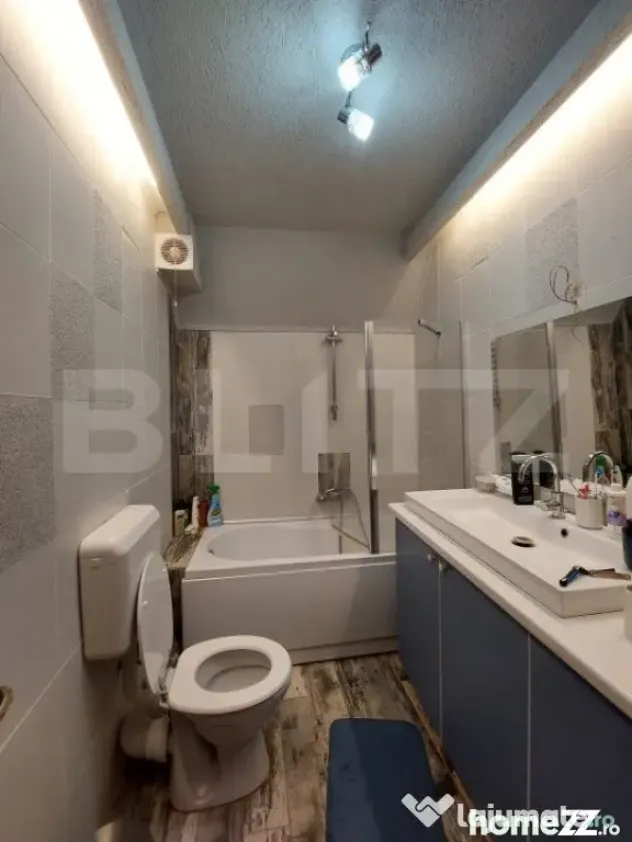 Vila, 10 camere, 580 mp, zona Cartier Albert - Ploiesti (Prahova)