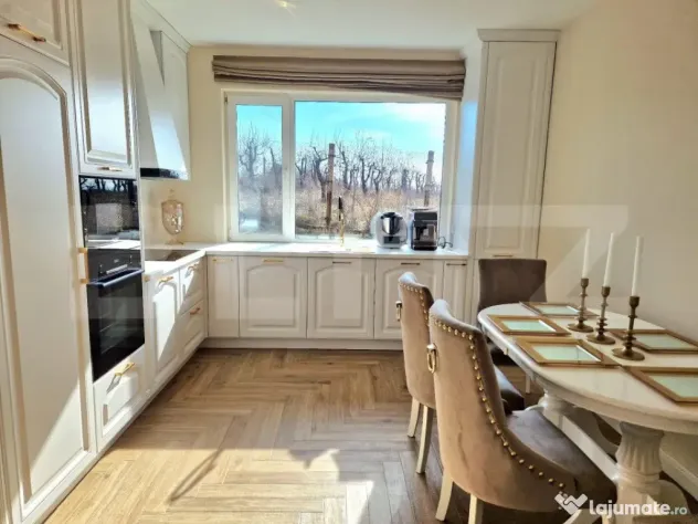 Casa de vanzare, cu 4 camere, 168 mp+teren 1000 mp, Oradea