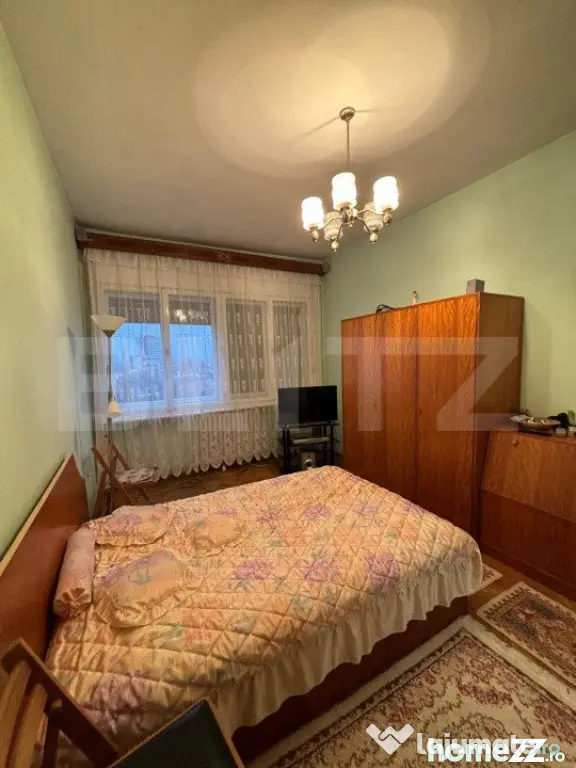 Apartament decomandat de vanzare, cu 3 camere, 111 mp, Centr - Satu Mare (Satu-Mare)