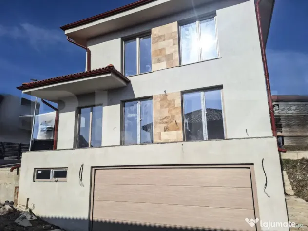 Casă Individuală Premium in Chinteni 214 mp utili, garaj d