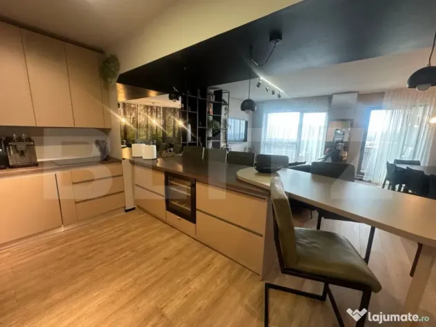 Apartament cu 4 camere, 132 mp, parcare , Zorilor