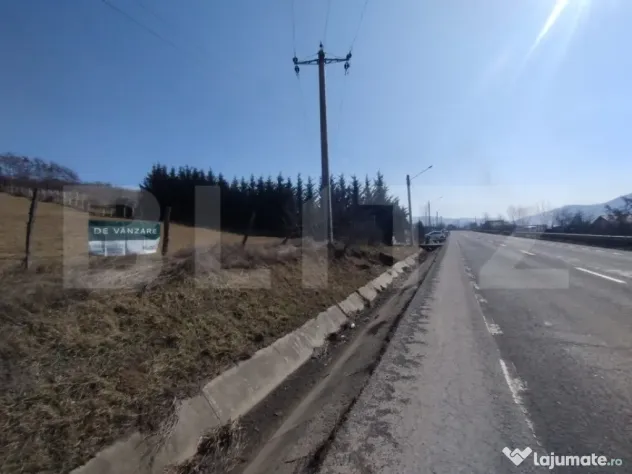 Teren intravilan de vanzare, 50 ari, zona Crainimat