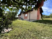 Casa de vanzare, parter 4 camere, garaj, 1424mp teren - Buci 