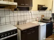Apartament 2 camere bloc caramida etaj 1 