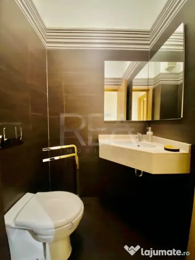 3 camere cu loc de parcare inclus in Herăstrău