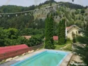 VANZARE / SCHIMB PENSIUNE in zona de munte, langa Pestera M 