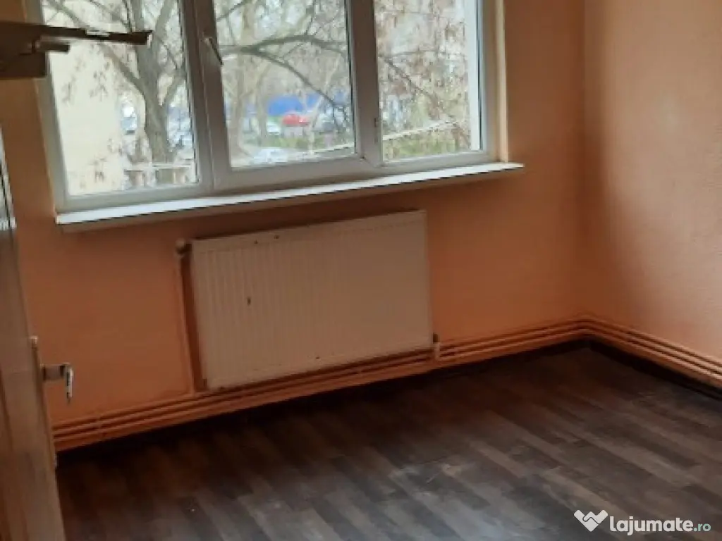 Apartament 2 camere Viziru 2 etaj 2.