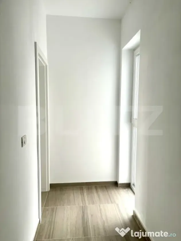 Apartament cu 2 camere, complet decomandat, terasa mare, zon