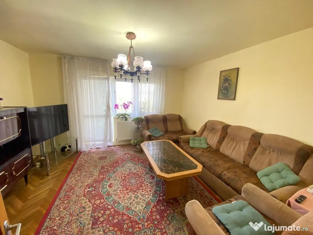 Apartament 4 camere, zona Miorita