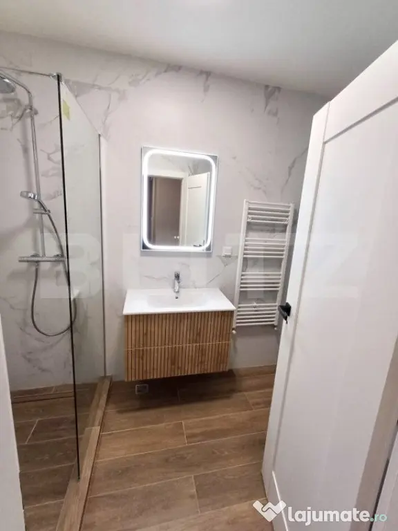 Apartament lux 2 camere open space, zona Scala Frunzisului