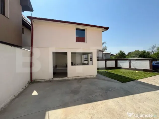 Casa de vanzare cu 5 camere, 200 mp, zona Micro 3