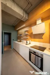 Vedere la mare apartament deosebit mobilat lux chirie termen