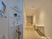 Vila deosebita la un pas de mare mobilata si utilata 