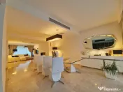 Vila deosebita la un pas de mare mobilata si utilata 