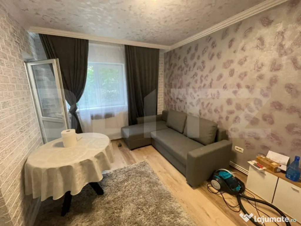 Garsoniera, etaj intermediar, zona Tomesti