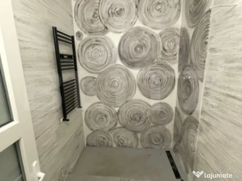Garsoniera, etaj intermediar, zona Tomesti