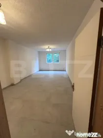 Spatiu birou central, 90mp, Radauti