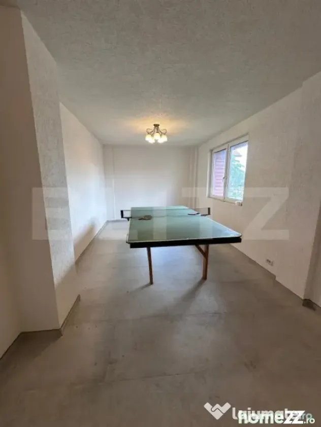 Spatiu birou central, 90mp, Radauti