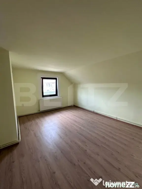 Casa individuala, zona centrala, 200mp, teren 1200 mp, Radau - Radauti (Suceava)