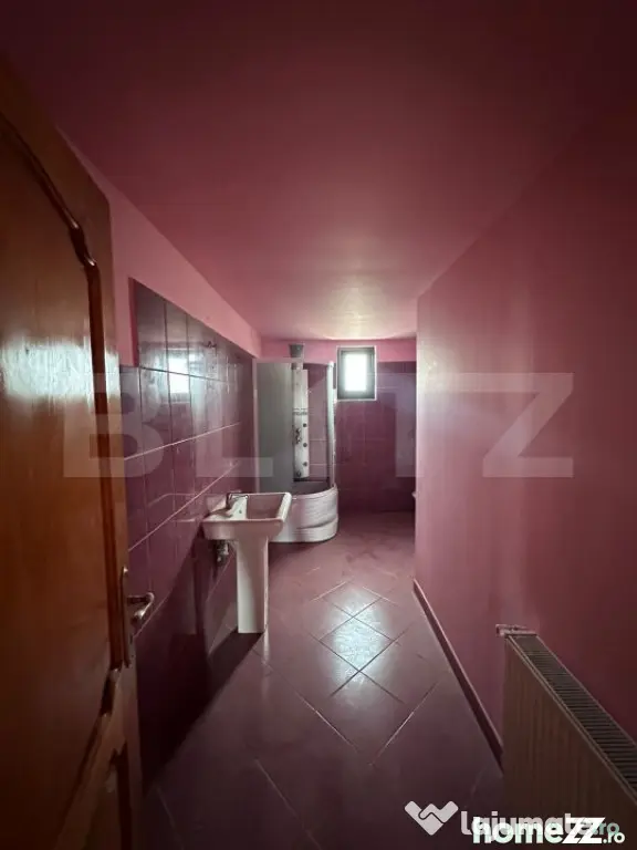 Casa individuala, zona centrala, 200mp, teren 1200 mp, Radau - Radauti (Suceava)