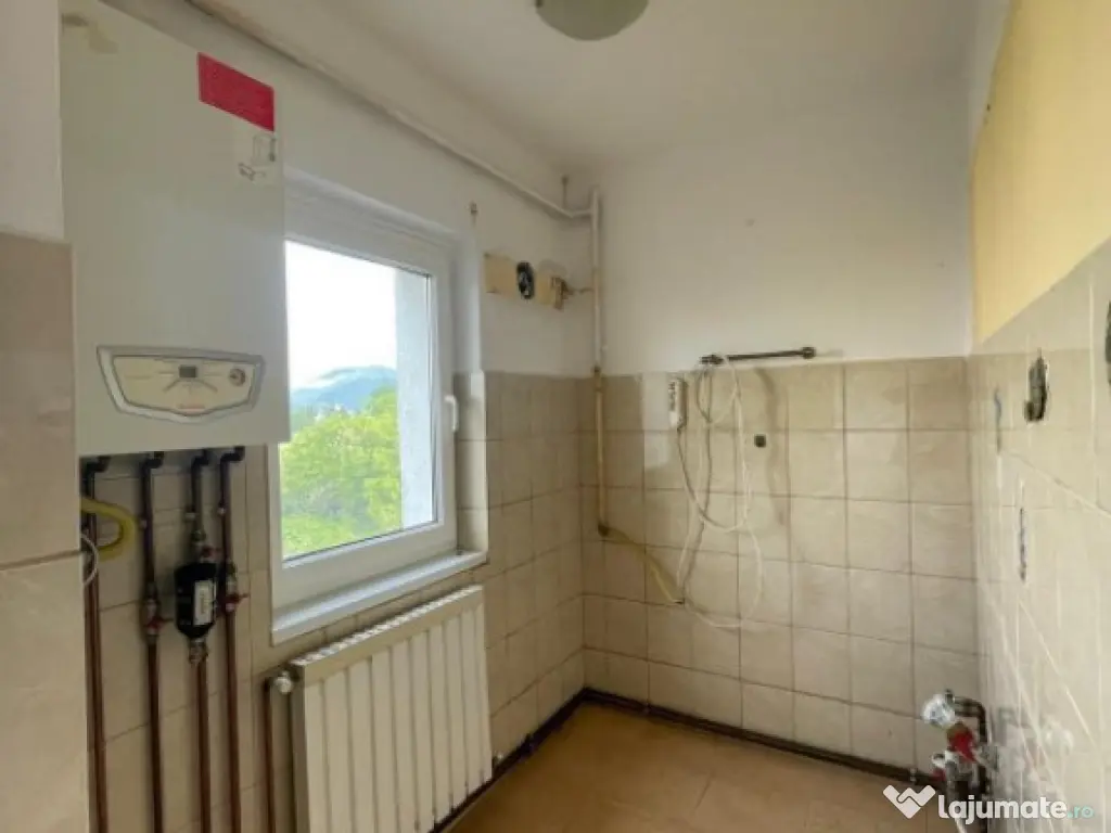 Garsoniera de vanzare, 24 mp, zona Combinat