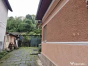 Casă frumoasă - zonă liniștită 