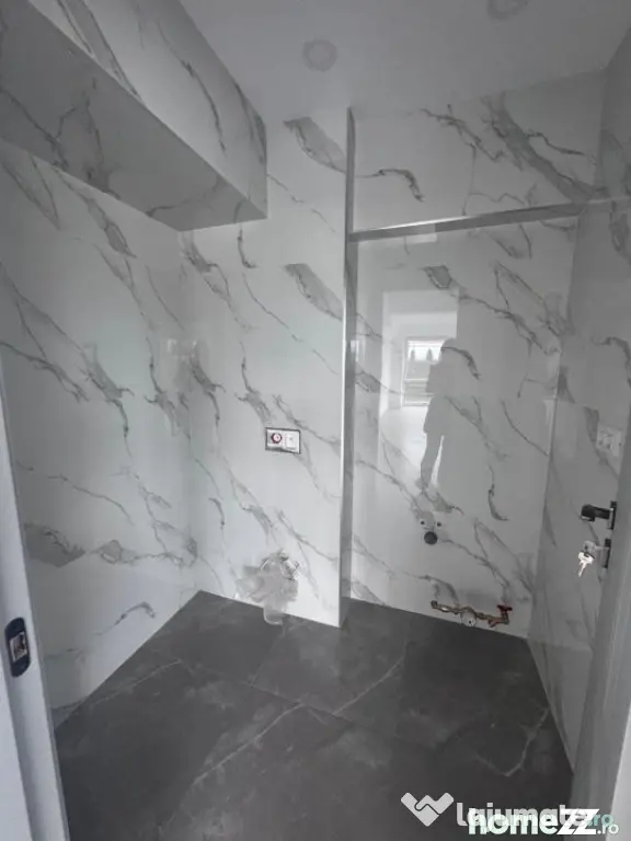 Spatiu comercial, cladire noua , finisat