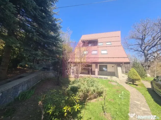 Vila de vanzare in Breaza - Zona Breaza de Sus