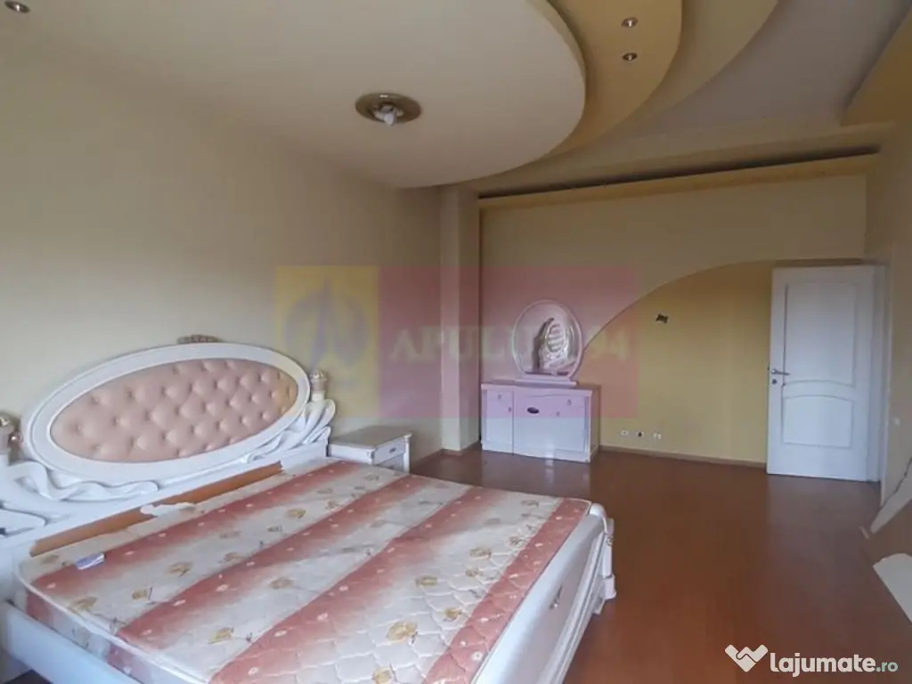 Două Etaje în Vilă în zona Voluntari de Închiriat