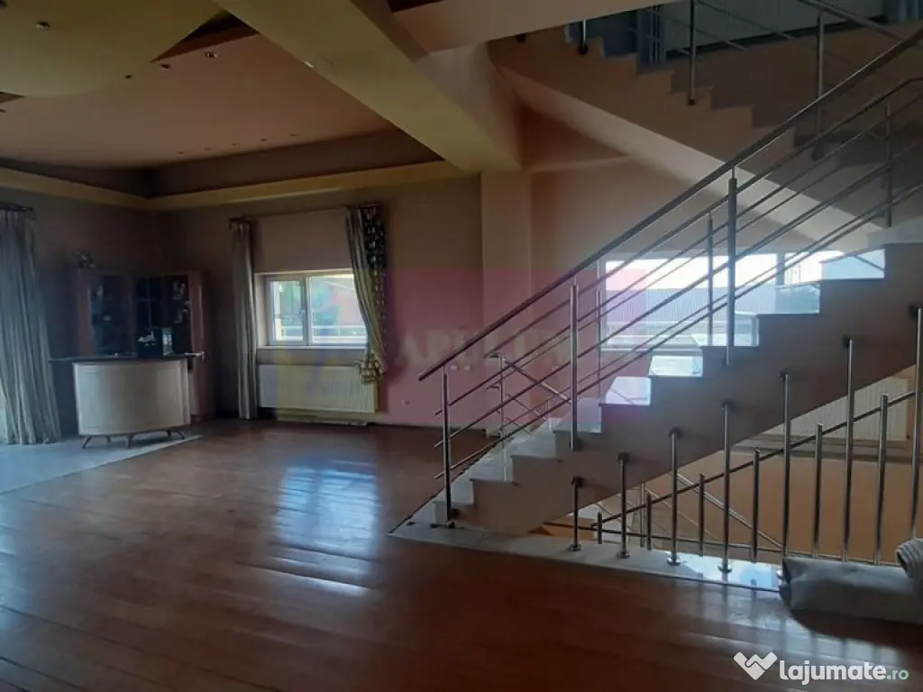 Două Etaje în Vilă în zona Voluntari de Închiriat