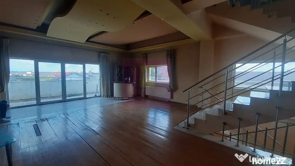 Două Etaje în Vilă în zona Voluntari de Închiriat