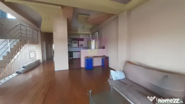 Două Etaje în Vilă în zona Voluntari de Închiriat