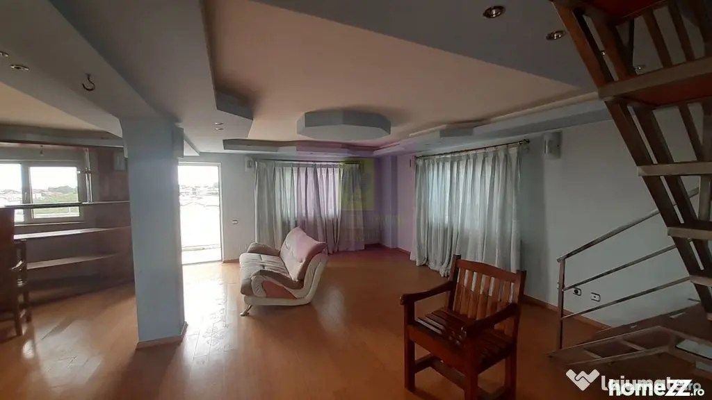 Două Etaje în Vilă în zona Voluntari de Închiriat