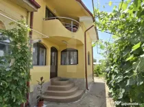 Gospodărie completă, ideală pentru familie, în zona Câr
