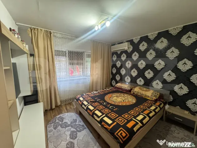 Apartament de 3 camere, decomandat, parter, zona Valea Rosie