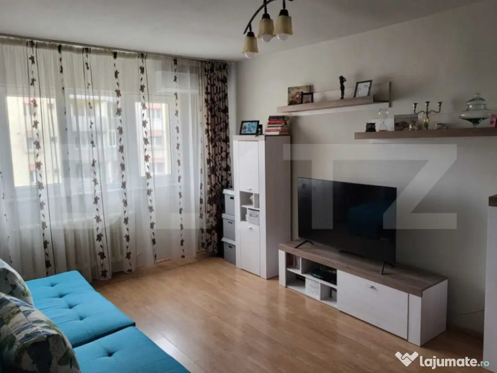 Apartament de vanzare, cu 2 camere, 50 mp, in Marasti, zona
