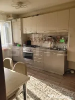 Apartament 52 mp, renovat, balcon, zonă verde și liniștit