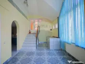 Casă cu 5 camere,489 mp teren de vânzare, în zona Ioș... 