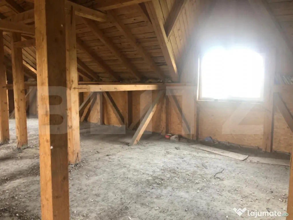 Casă P+M, teren generos 924 mp, Ideală pentru locuit + act